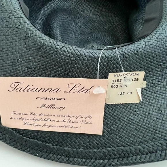 Beautiful Grey with Floral accent Vintage ladies Derby / Church Hat. - Picture 5 of 7